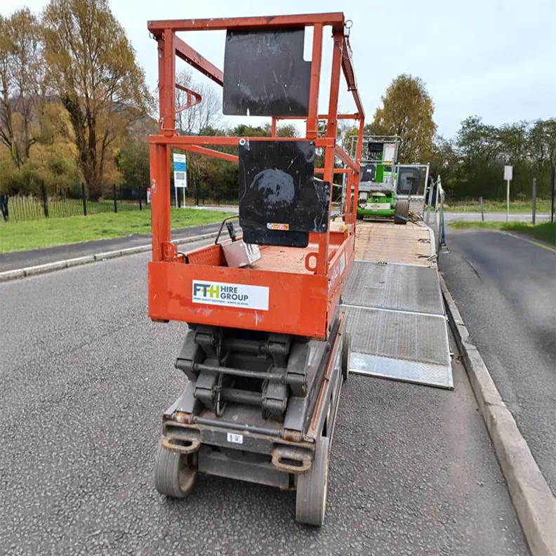 8m Scissor Lift Skyjack SJ3226 2017